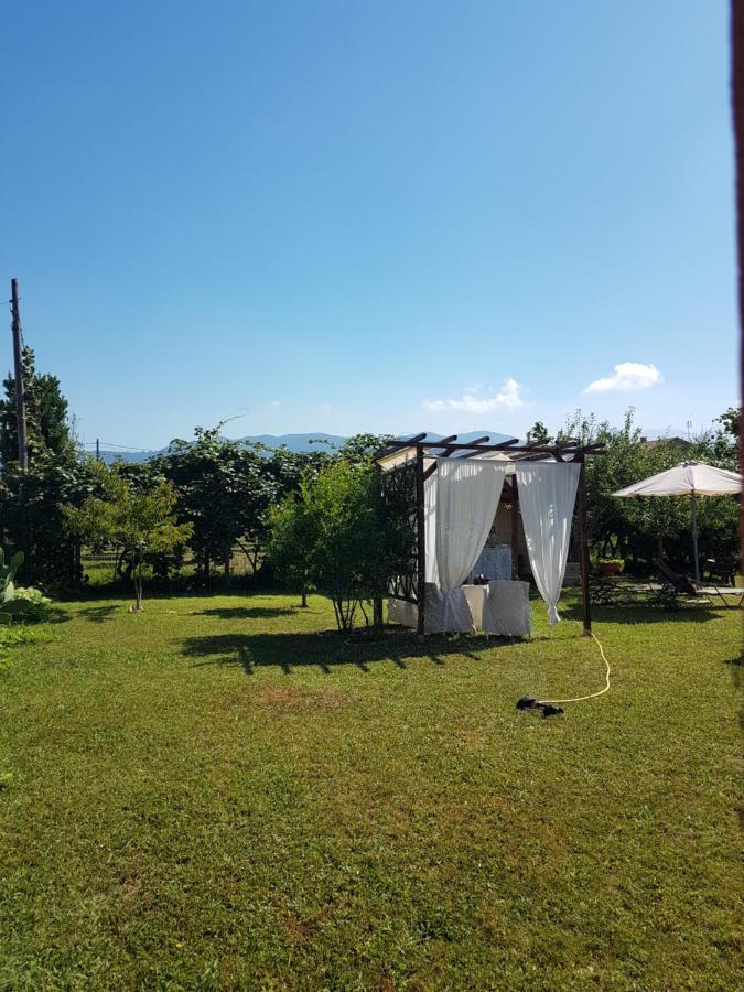 Appartamenti Ca'Melia Sarzana Esterno foto