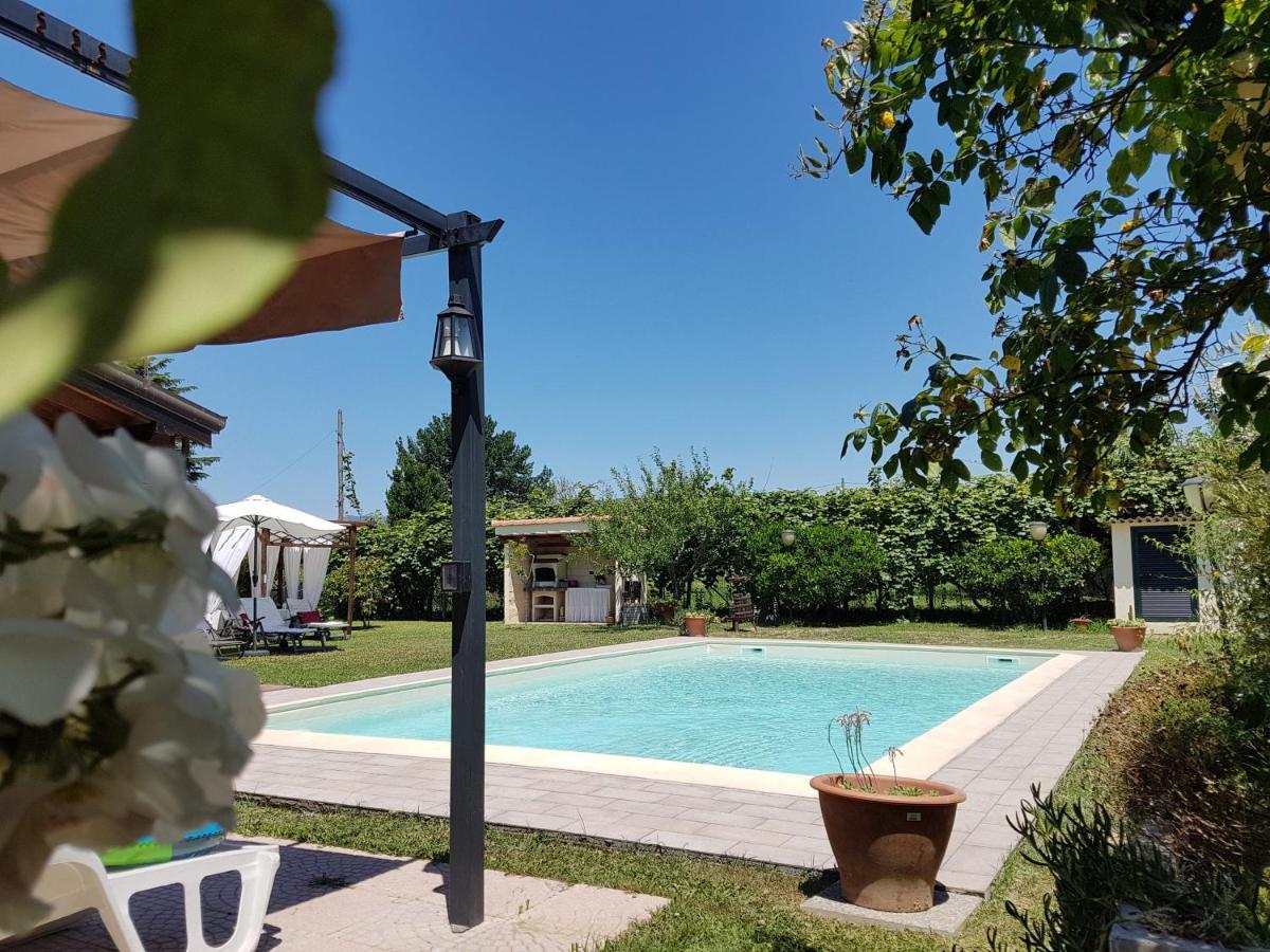 Appartamenti Ca'Melia Sarzana Esterno foto
