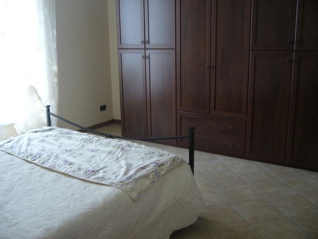 Appartamenti Ca'Melia Sarzana Camera foto