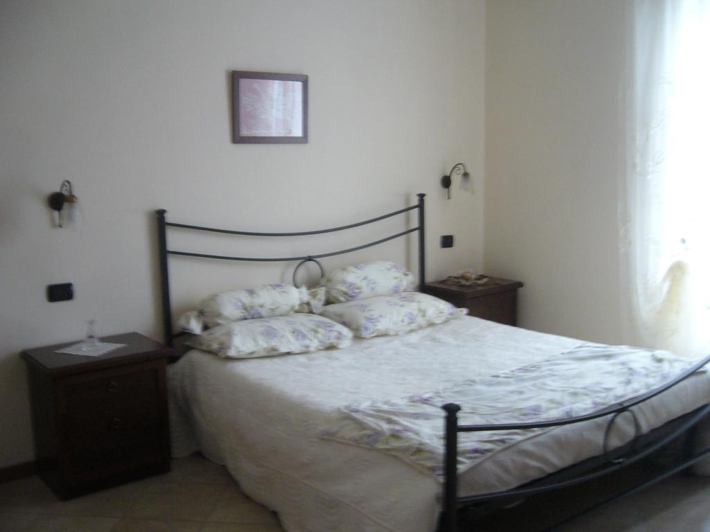 Appartamenti Ca'Melia Sarzana Camera foto